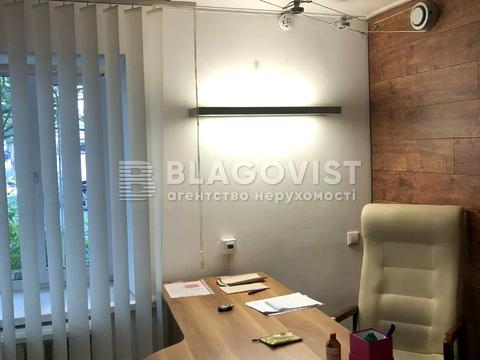 комерційна за адресою Олександра Кониського вул., 48/13