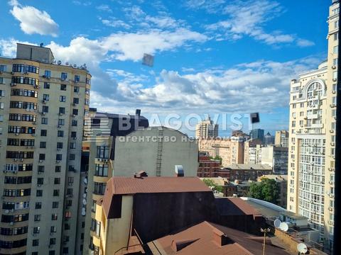 квартира за адресою Київ, Річкова вул., 4