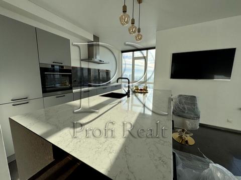 квартира по адресу Любомира Гузара просп. (Космонавта Комарова), 15а