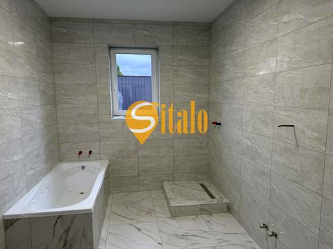 будинок за адресою Гідності вул. (Жертв Революції)