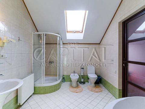 комерційна за адресою Павла Загребельного вул. (Миколи Раєвського), 6