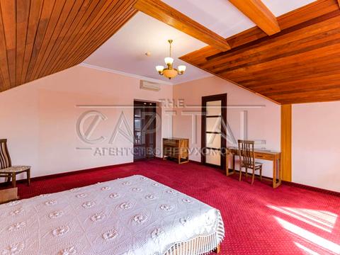 комерційна за адресою Павла Загребельного вул. (Миколи Раєвського), 6