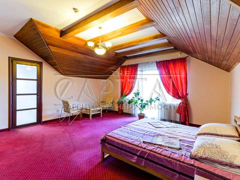 комерційна за адресою Павла Загребельного вул. (Миколи Раєвського), 6