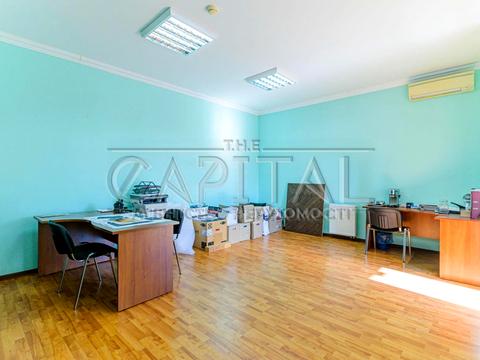 комерційна за адресою Павла Загребельного вул. (Миколи Раєвського), 6