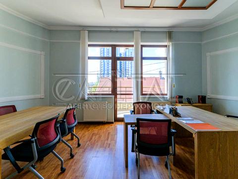 комерційна за адресою Павла Загребельного вул. (Миколи Раєвського), 6