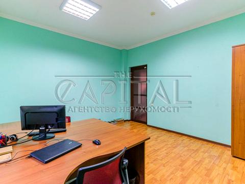 комерційна за адресою Павла Загребельного вул. (Миколи Раєвського), 6