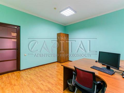 комерційна за адресою Павла Загребельного вул. (Миколи Раєвського), 6