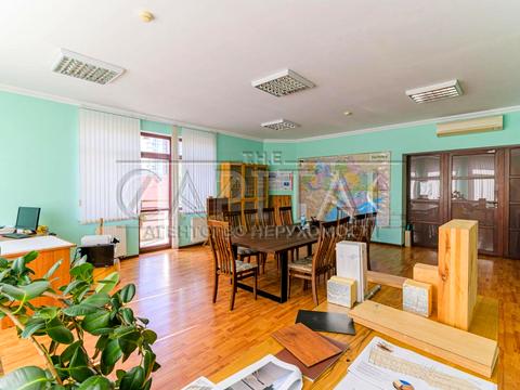 комерційна за адресою Павла Загребельного вул. (Миколи Раєвського), 6