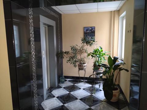 квартира за адресою Раїси Окіпної вул., 8