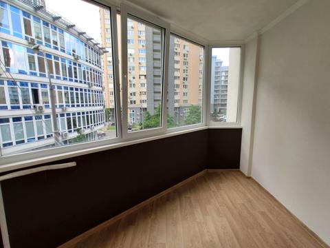 квартира за адресою Раїси Окіпної вул., 8