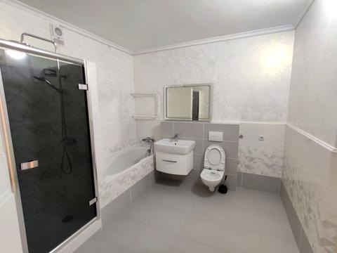 квартира за адресою Раїси Окіпної вул., 8