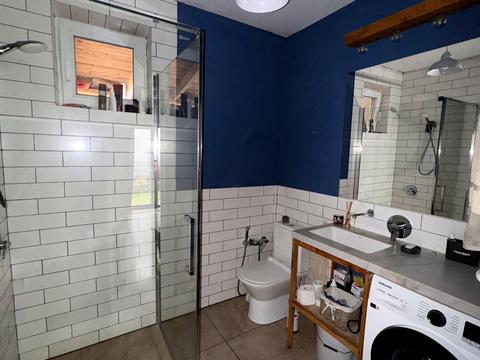 будинок за адресою Профспілкова вул., 136