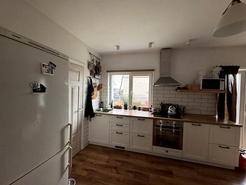 будинок за адресою Профспілкова вул., 136