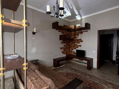 квартира за адресою Київ, Гната Хоткевича вул. (Червоногвардійська), 8