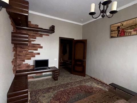 квартира за адресою Київ, Гната Хоткевича вул. (Червоногвардійська), 8