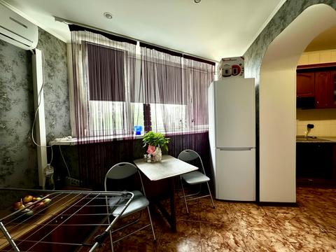 квартира за адресою Ревуцького вул., 36/2