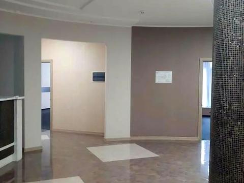 комерційна за адресою Кловський узвіз, 7-А