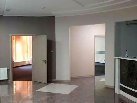 комерційна за адресою Кловський узвіз, 7-А