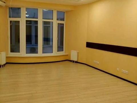 комерційна за адресою Кловський узвіз, 7-А