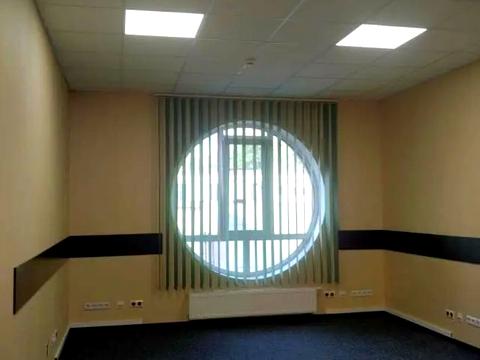 комерційна за адресою Кловський узвіз, 7-А