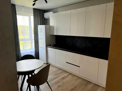 квартира по адресу Героїв Крут ул., 4