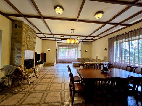 будинок за адресою Лісова вул.