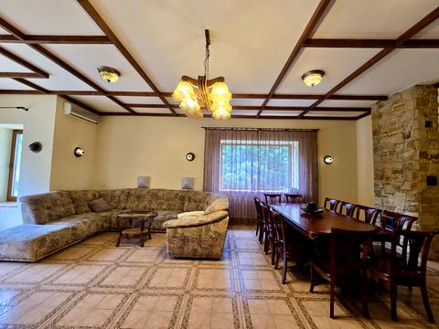 будинок за адресою Лісова вул.