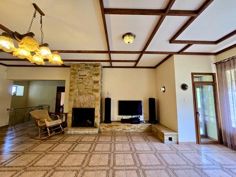 будинок за адресою Лісова вул.