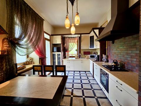 будинок за адресою Лісова вул.