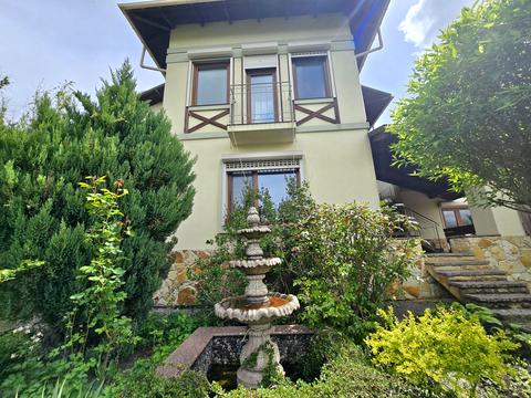 будинок за адресою Лісова вул.