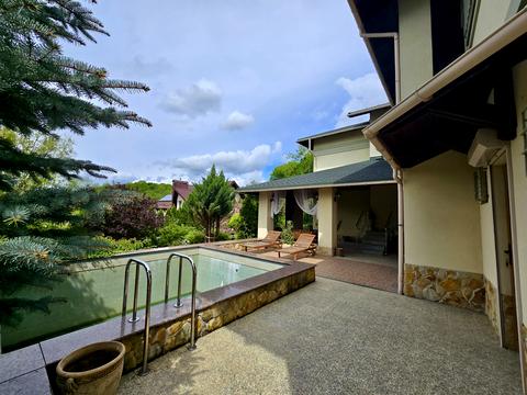 будинок за адресою Лісова вул.