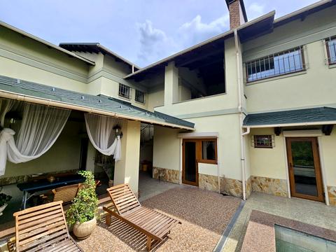 будинок за адресою Лісова вул.