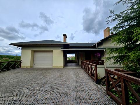 будинок за адресою Лісова вул.