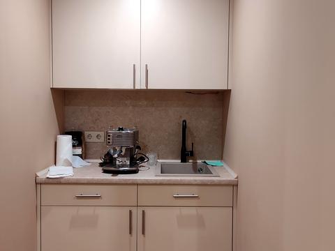 комерційна за адресою Базарна вул., 1