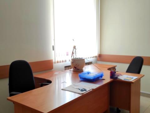 комерційна за адресою Базарна вул., 1