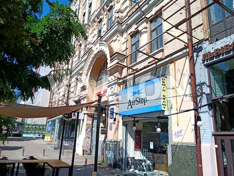 квартира за адресою Богдана Хмельницького вул., 10-А