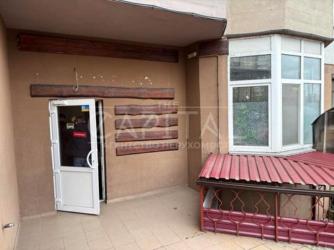 комерційна за адресою Градинська вул., 11