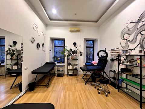 комерційна за адресою Ніни Строкатої вул. (Буніна), 16