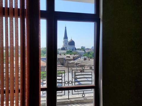 комерційна за адресою Івана Луценка пров., 17/19