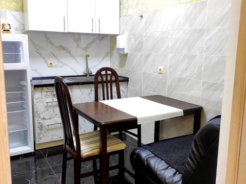 комерційна за адресою Івана Луценка пров., 17/19