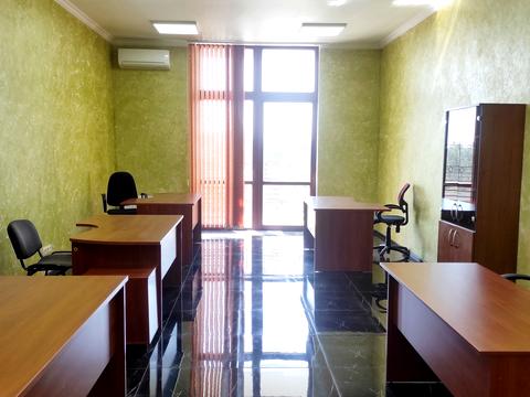 комерційна за адресою Івана Луценка пров., 17/19