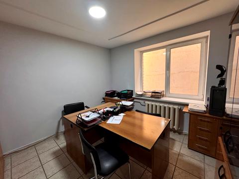 комерційна за адресою Антоновича вул. (Горького), 91/14