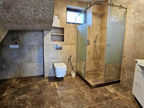 будинок за адресою Срібляста вул., 30