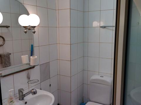 комерційна за адресою Богдана Гаврилишина вул. (Ванди Василевської), 11