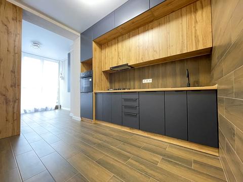 квартира за адресою Молодіжна вул., 10