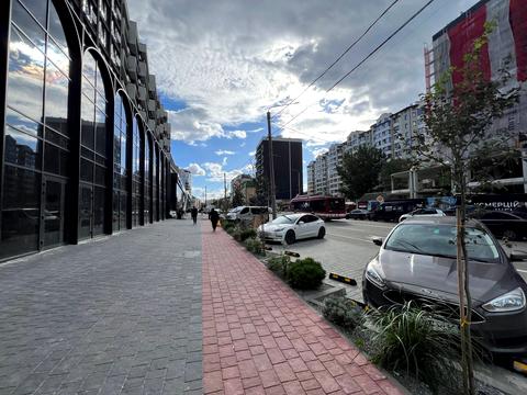 комерційна за адресою Південний бульв., 40