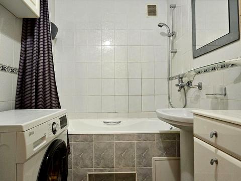 квартира по адресу Драгоманова ул., 17