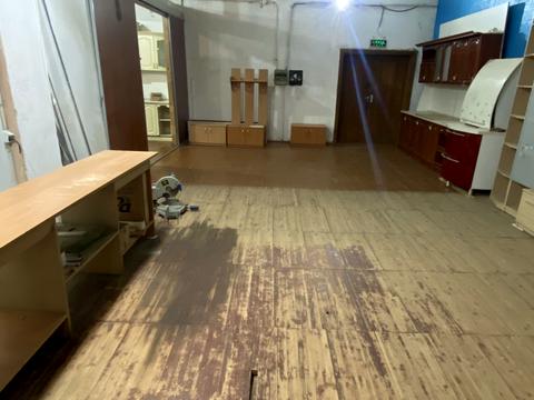 комерційна за адресою Донбасівська вул., 1-Ф