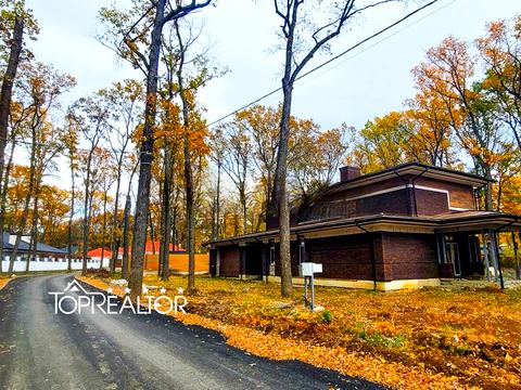 будинок за адресою Лісопарківська вул.