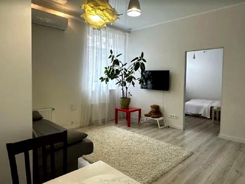 квартира за адресою Вознесенська вул. (Фейєрбаха), 4д